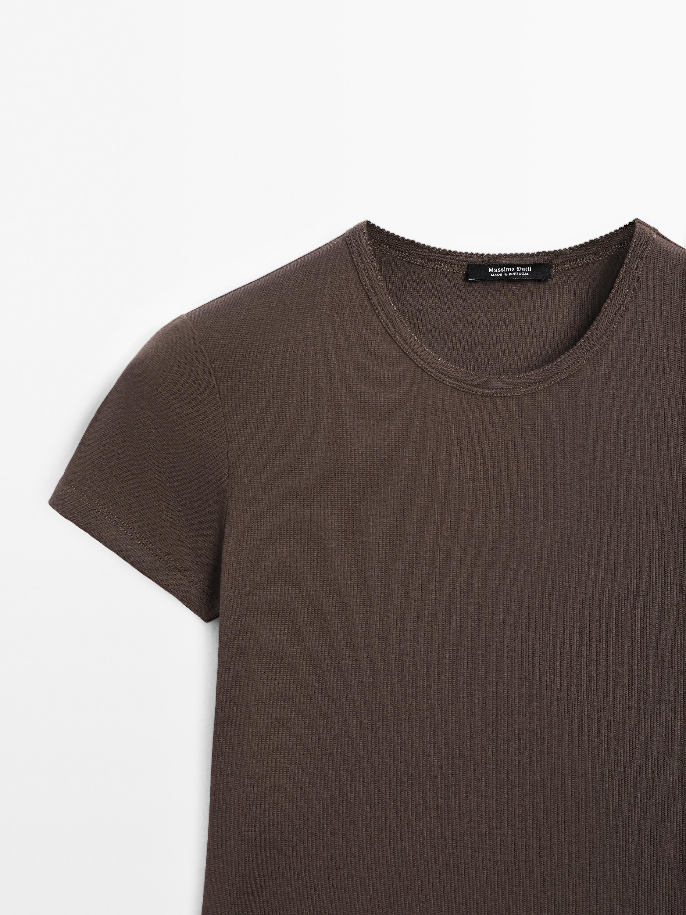 Short sleeve T-shirt with trim details